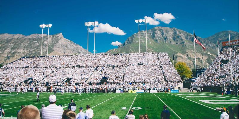 皇冠传媒集团76：以创意设计与品牌策划驱动的新一代整合营销