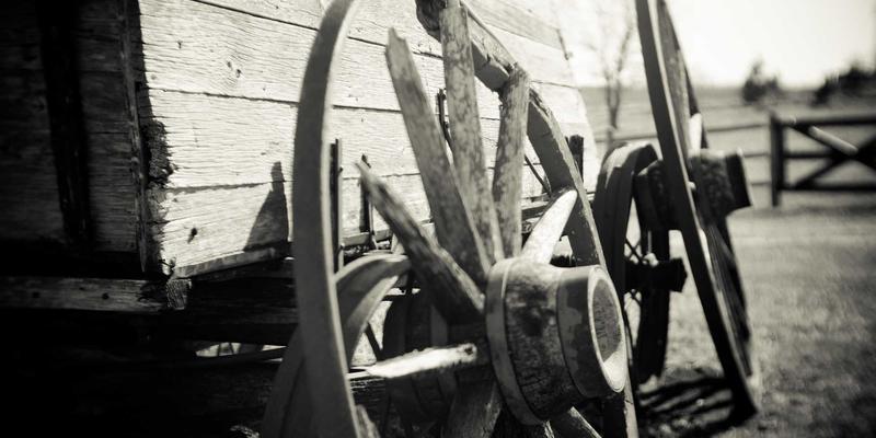 虚实融合：皇冠传媒集团如何以AR互动广告重塑赛博朋克营销新范式