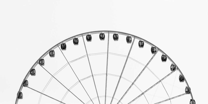 赛博朋克美学下的绿色革命：皇冠传媒集团如何以创意设计与低碳运营重塑传媒广告未来